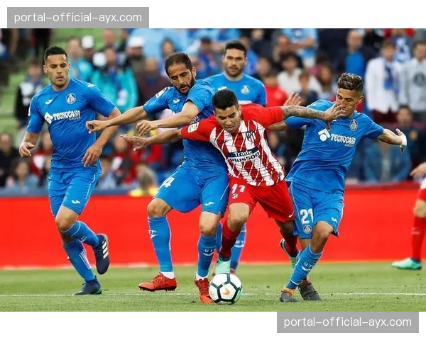 草根联赛教练访谈：西甲职业队的战术选择正影响着业余比赛的风格