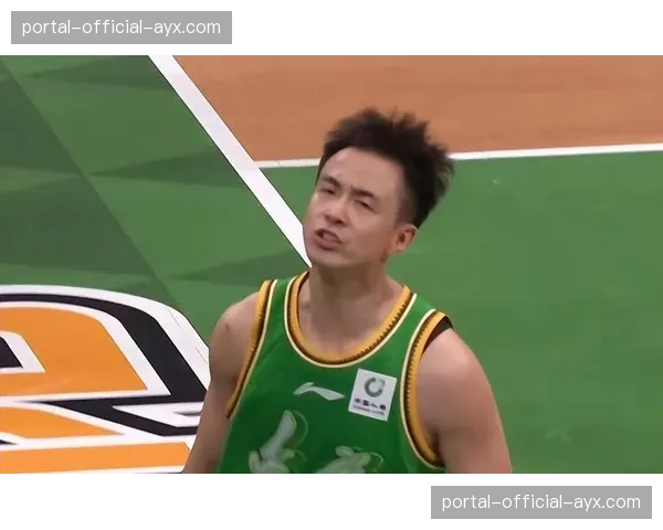 辽宁主场力克新疆夺常规赛冠军，赵继伟关键三分锁定胜局